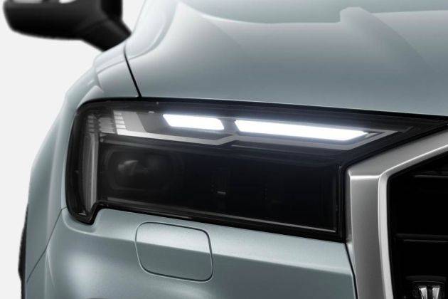 Audi Q7 Headlight Image