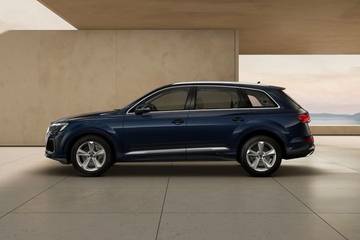 Audi Q7 Side View (Left)  Image