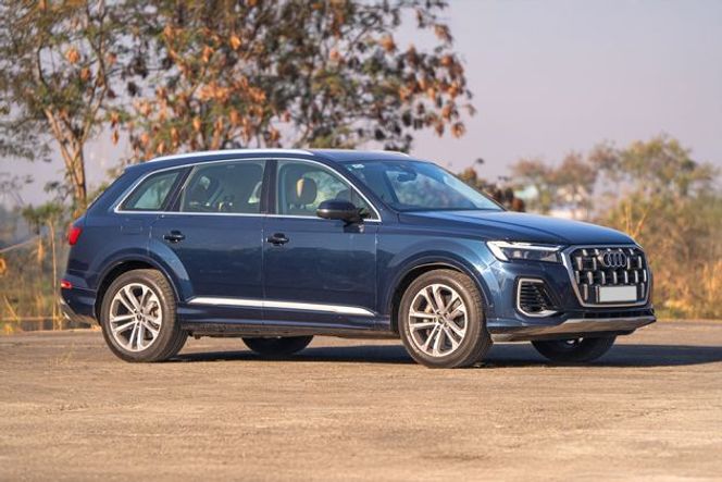 Audi Q7 Exterior Image