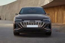 Audi Q8 Sportback e-tron Colours