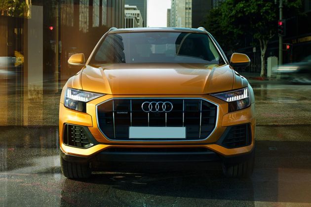 Audi Q8 Front View Image