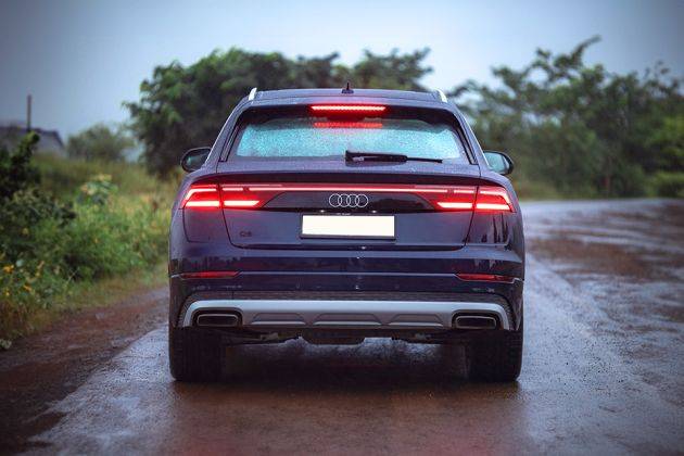 Audi Q8 Rear view Image