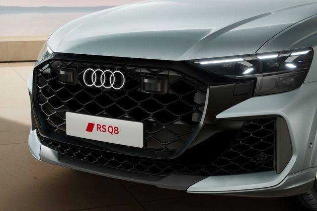 Audi RS Q8 Grille Image