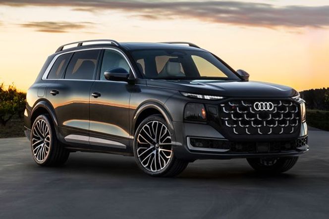 Audi SQ9 Exterior Image Audi SQ9 Exterior Image