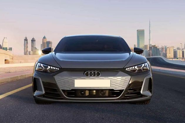 Audi e-tron GT Front View Image