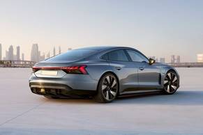 Audi e-tron GT Rear Right Side Image