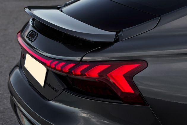 Audi e-tron GT Taillight Image