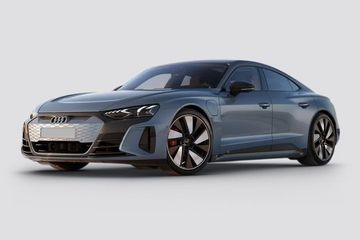 Audi e-tron GT Front Left Side Image