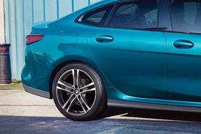 BMW 2 Series Wheel Image