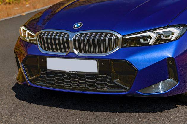 BMW 3 Series Grille Image