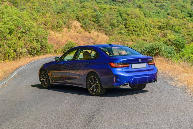 BMW 3 Series Rear Left View Image