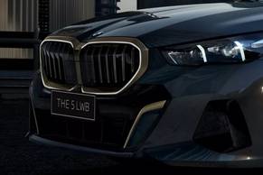 BMW 5 Series Grille Image