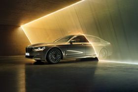 BMW 7 Series 2019-2023 images