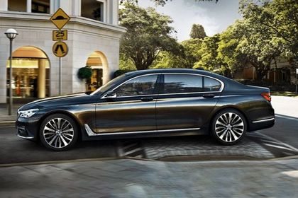 BMW 7 Series 2015-2019 Side View (Left)  Image