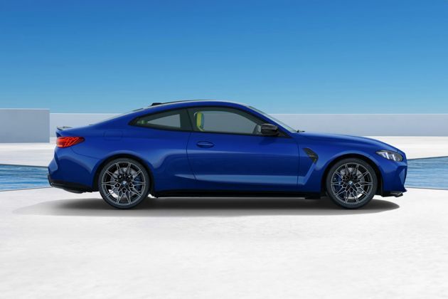 BMW M4 Competition Side View (Right)  Image