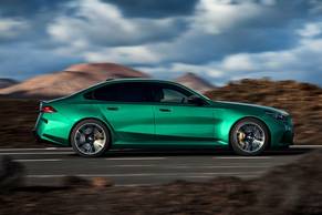 BMW M5 Side View (Right)  Image