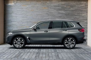 BMW X1 Side View (Left)  Image