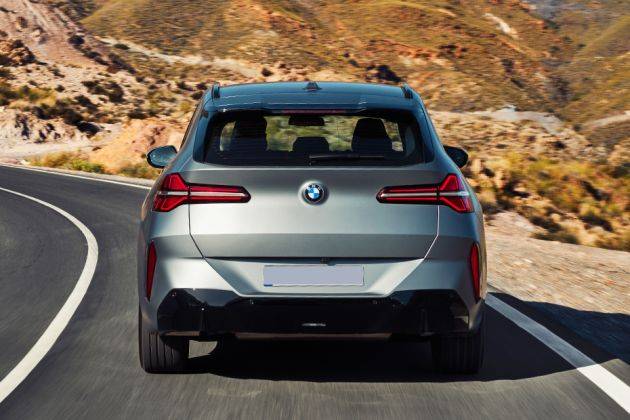 BMW X3 Rear view Image