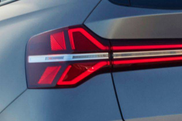 BMW X3 Taillight Image