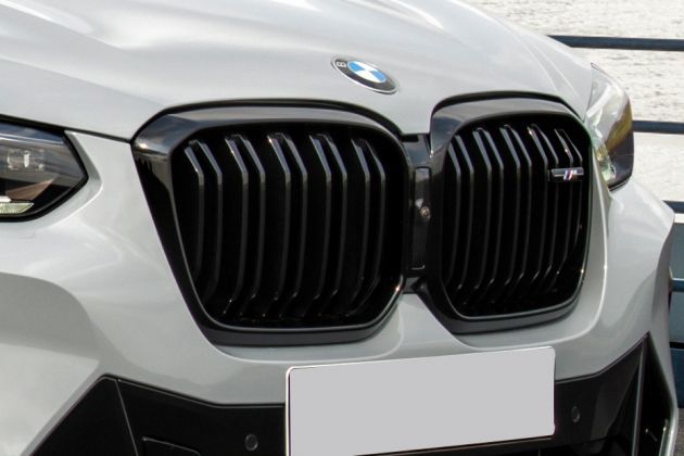 BMW X4 Grille Image
