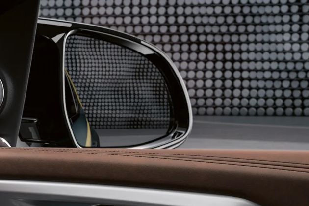 BMW XM Side Mirror (Glass) Image