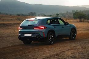 BMW XM Rear Right Side Image