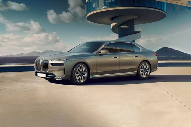 BMW i7 M70 xDrive On Road Price (Electric(Battery)), Features & Specs ...