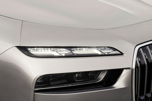 BMW i7 Headlight Image