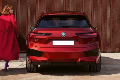 BMW iX Price 2024 (February Offers!), Images, Colours & Reviews