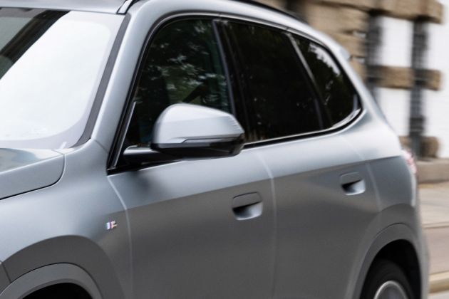 BMW iX1 Side Mirror (Body) Image