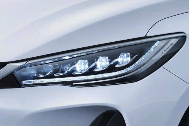 BYD eMAX 7 Headlight Image