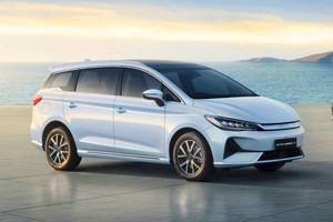 BYD eMAX 7