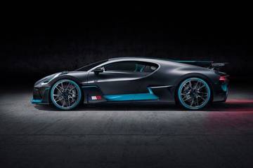 Bugatti Divo Side View (Left)  Image