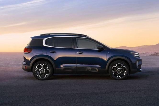 Citroen C5 Aircross Right Side View