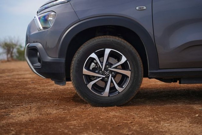 சிட்ரோன் இசி3 சக்கர image