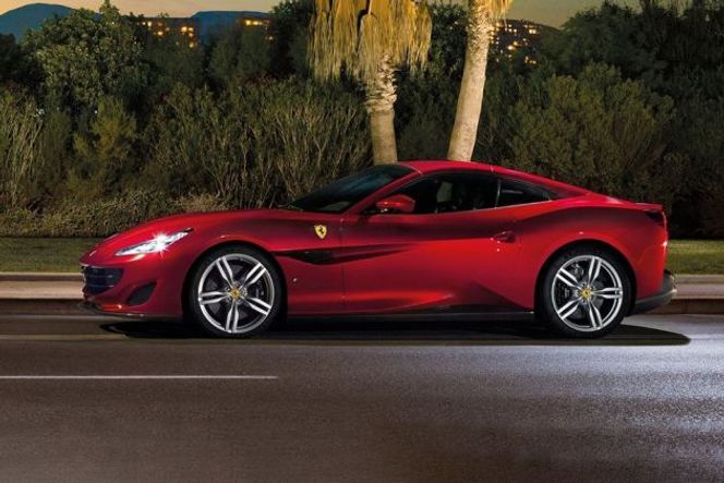 Ferrari Portofino Side View (Left)  Image