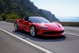 Ferrari SF90 Stradale Interior user reviews