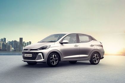 New Hyundai Aura Price 2024 (Exciting Offers!), Images, Colours & Reviews