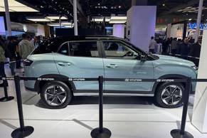 Hyundai Creta Electric Side View (Right)  Image