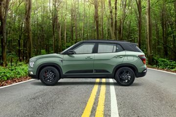 Hyundai Creta 2020-2024 Side View (Left)  Image