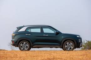 Hyundai Creta Side View (Right)  Image