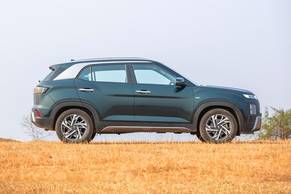 Hyundai Creta Front Right View Image