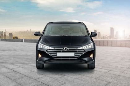 Hyundai Elantra Front View Image