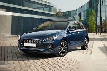 Hyundai i30 Front Left Side Image