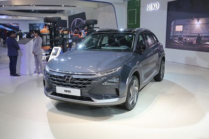Hyundai Nexo Front Left Side Image
