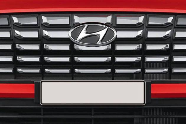 Hyundai Venue Front Grill - Logo Image