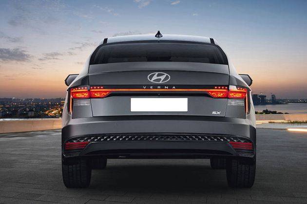 Hyundai Verna Rear view Image