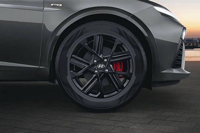 ஹூண்டாய் வெர்னா சக்கர image