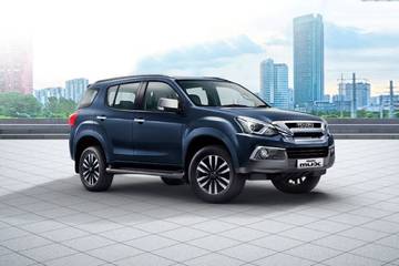 Isuzu MU-X Front Right Side View