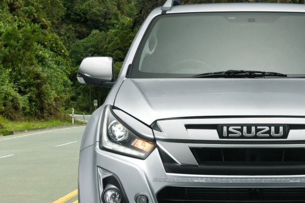 Isuzu S-CAB Z Headlight Image
